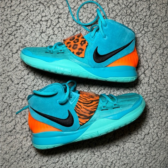 SOLD - Picture 2 of 6